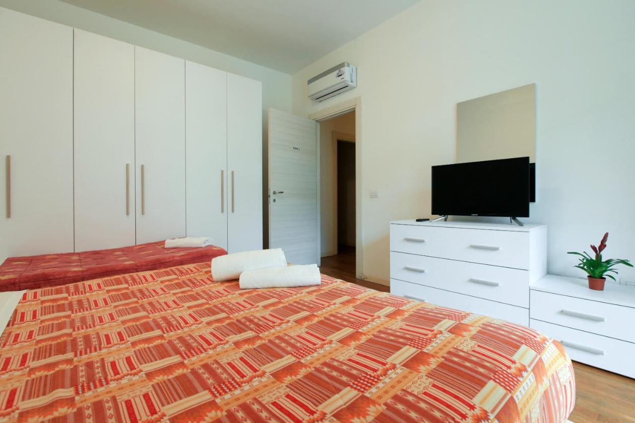 Red Line Apartments Milano Rum bild